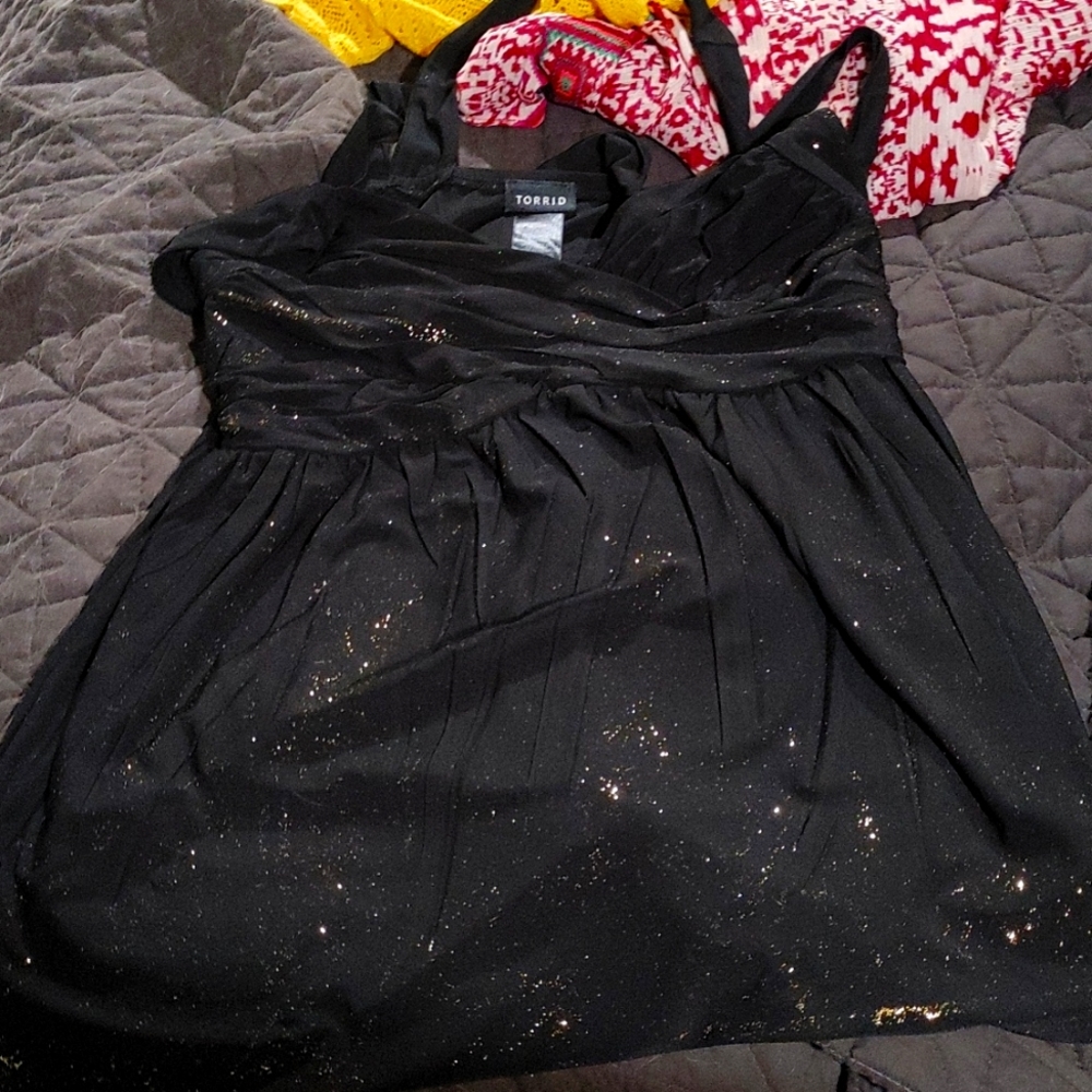 Torrid black sparkly tanktop